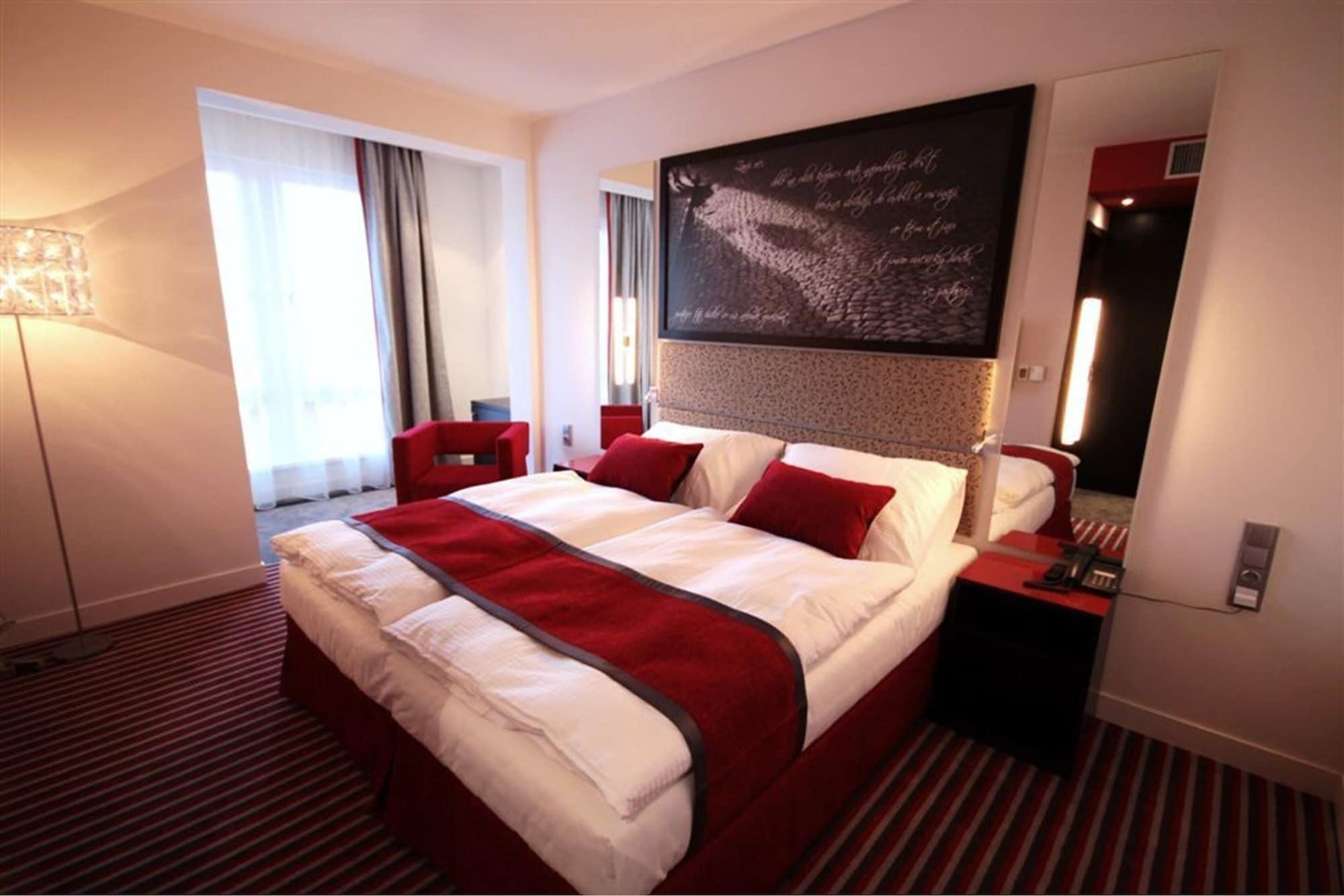 Red & Blue Design Hotel Prague Bilik gambar